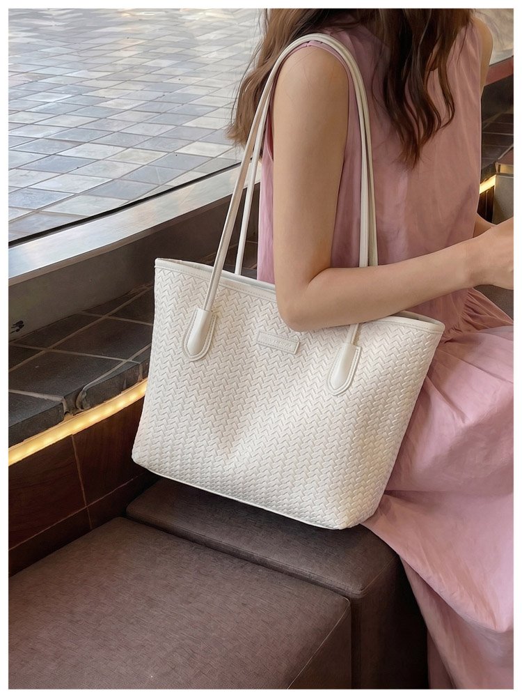 Women's PU Leather Minimal Tote Bag detail 28