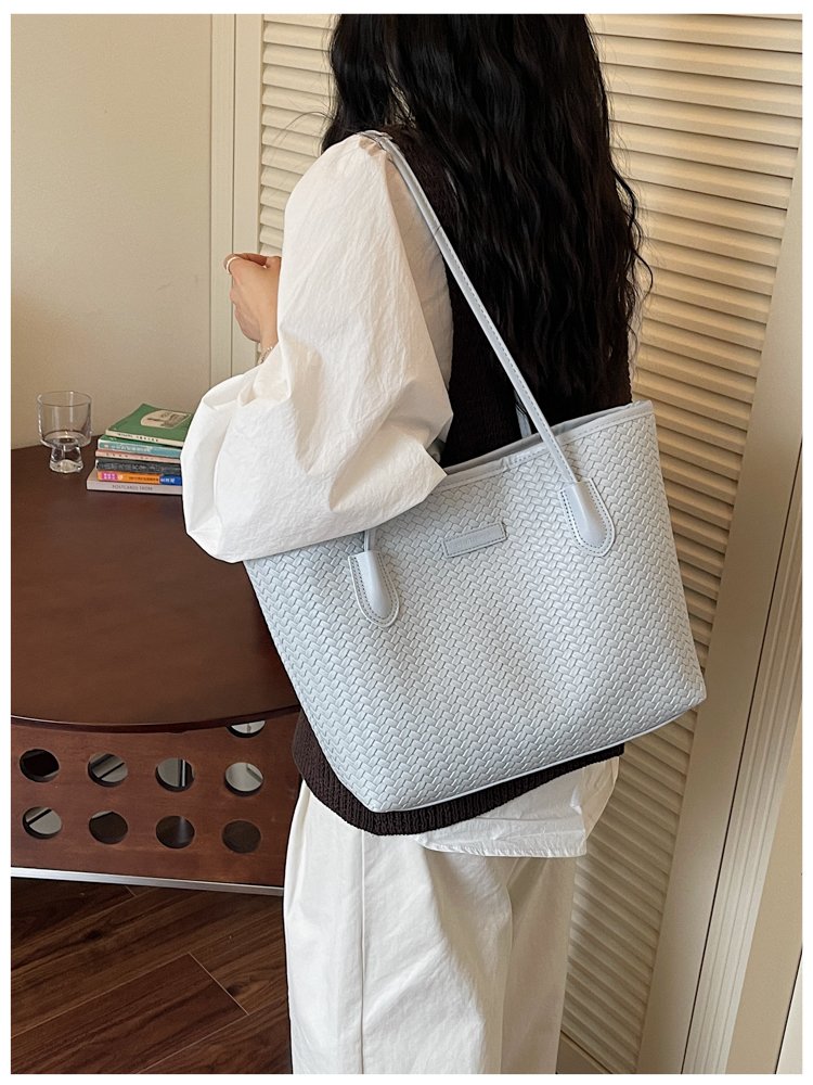 Women's PU Leather Minimal Tote Bag detail 31