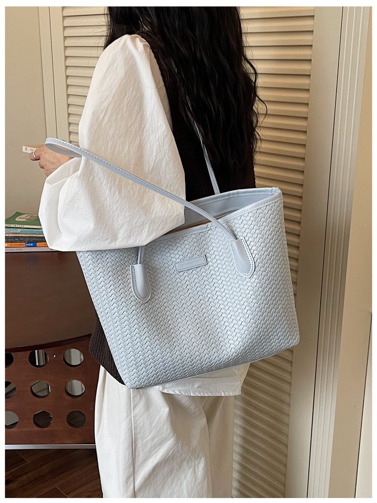 Women's PU Leather Minimal Tote Bag detail 32