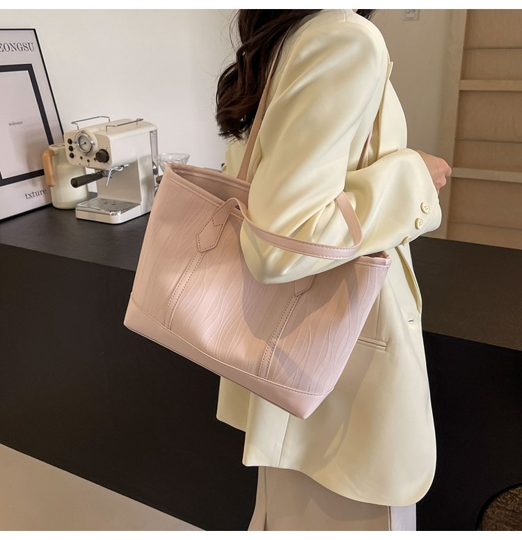 Women's PU Leather Minimal Tote Bag detail 16