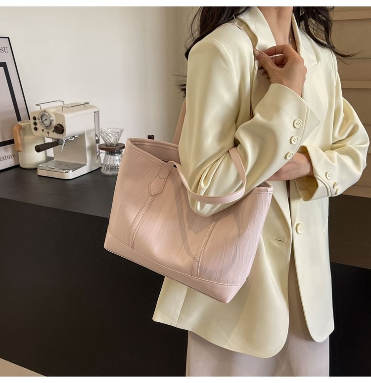Women's PU Leather Minimal Tote Bag detail 18