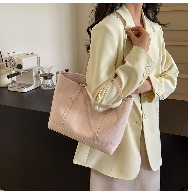 Women's PU Leather Minimal Tote Bag detail 20
