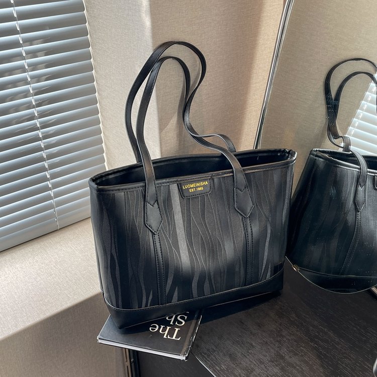 Women's PU Leather Minimal Tote Bag view 4