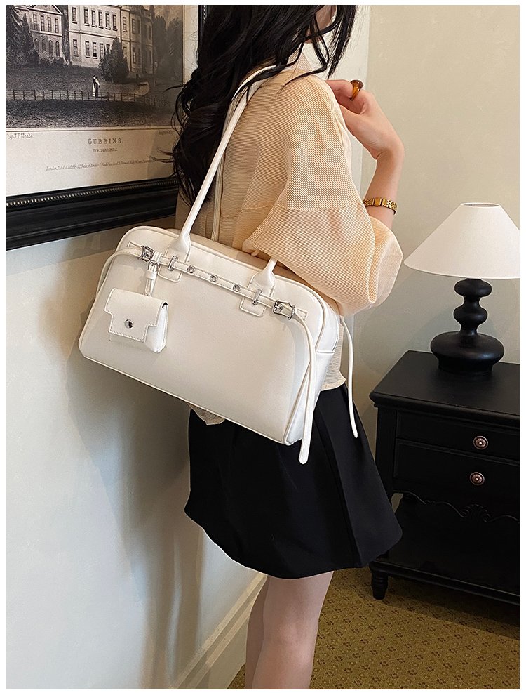 Unisex PU Leather Minimal Zip Crossbody Bag detail 26