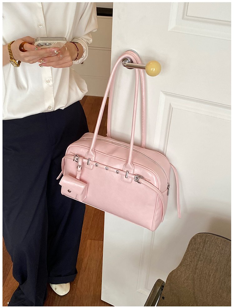 Unisex PU Leather Minimal Zip Crossbody Bag detail 33