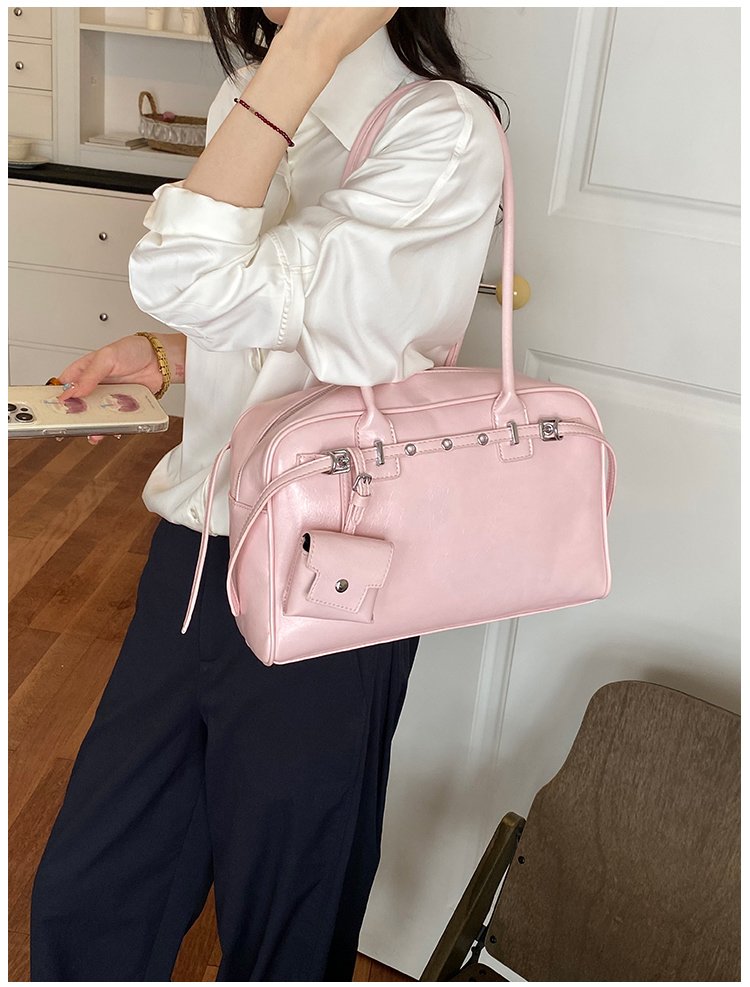 Unisex PU Leather Minimal Zip Crossbody Bag detail 38