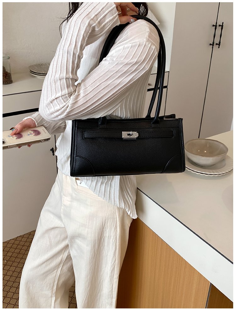 Women's PU Leather Minimal Zip Shoulder Bag detail 28