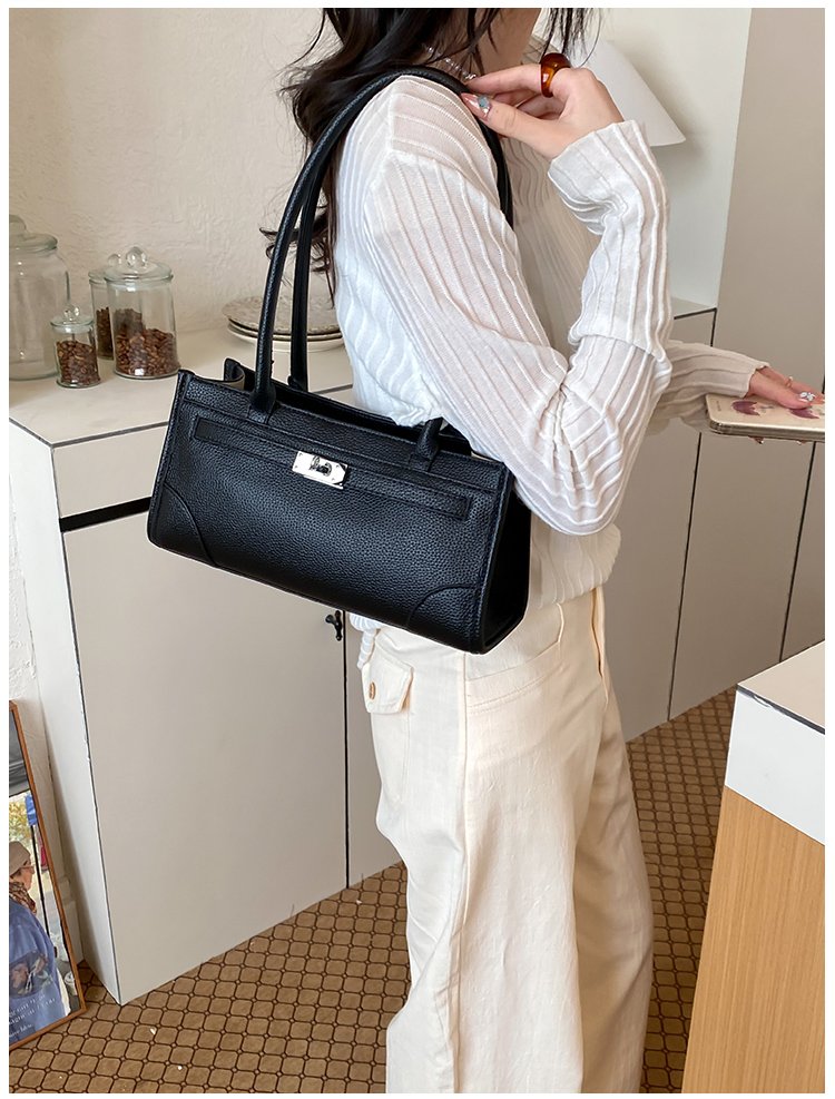 Women's PU Leather Minimal Zip Shoulder Bag detail 33