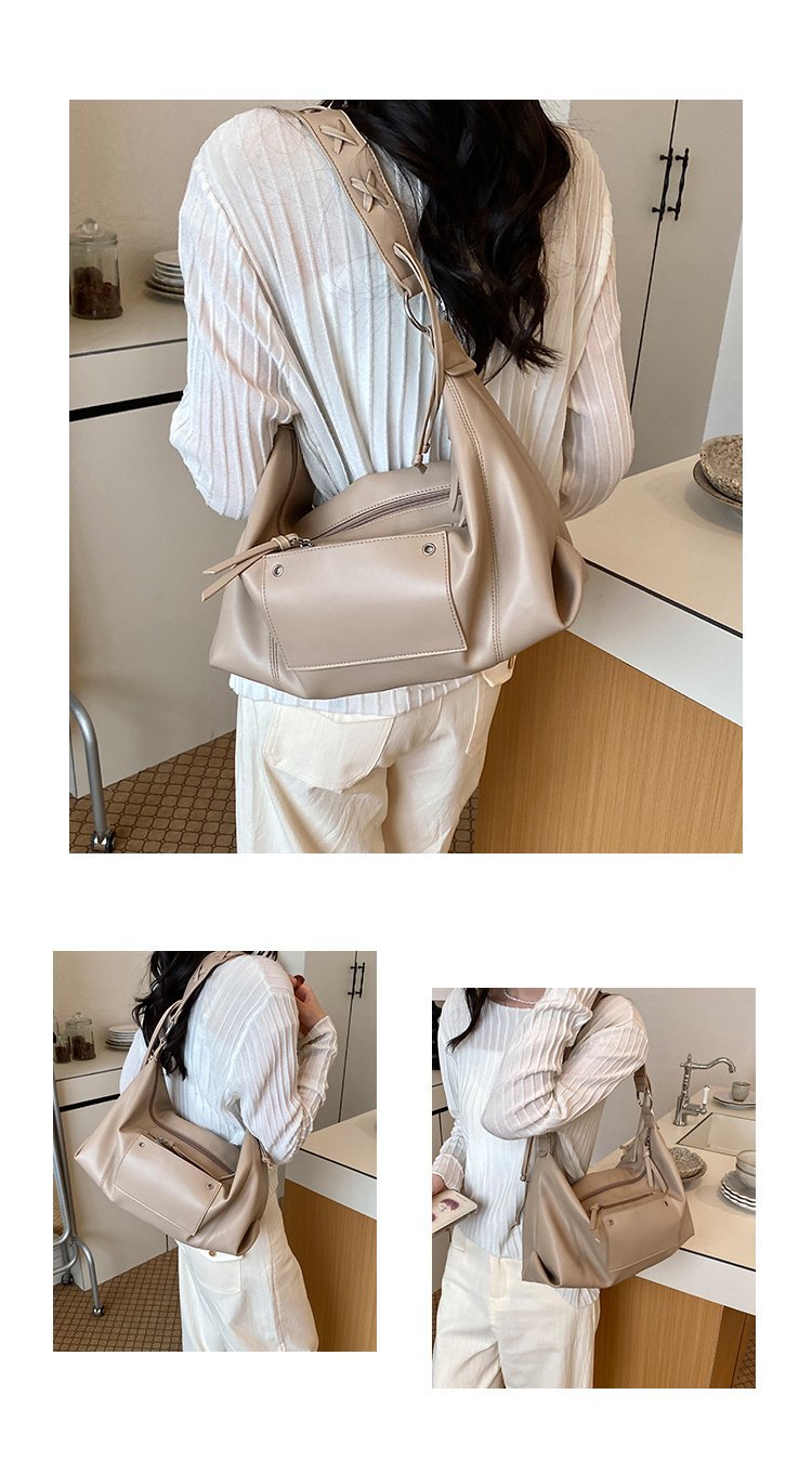 Women's PU Leather Minimal Zip Shoulder Bag detail 1