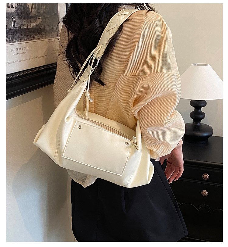 Women's PU Leather Minimal Zip Shoulder Bag detail 3