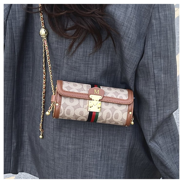 Women's PU Leather Monogram Chain Flap Crossbody Bag detail 15