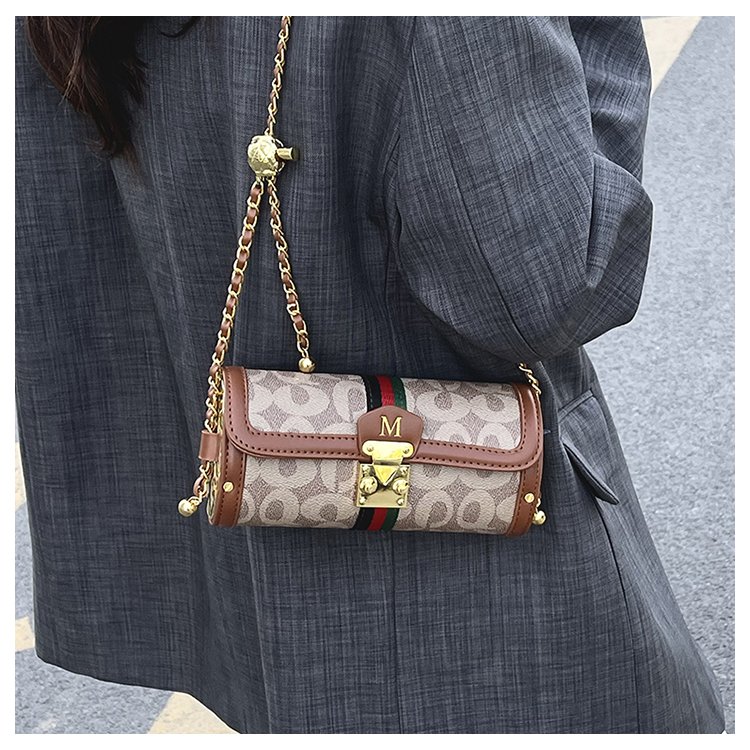 Women's PU Leather Monogram Chain Flap Crossbody Bag detail 16