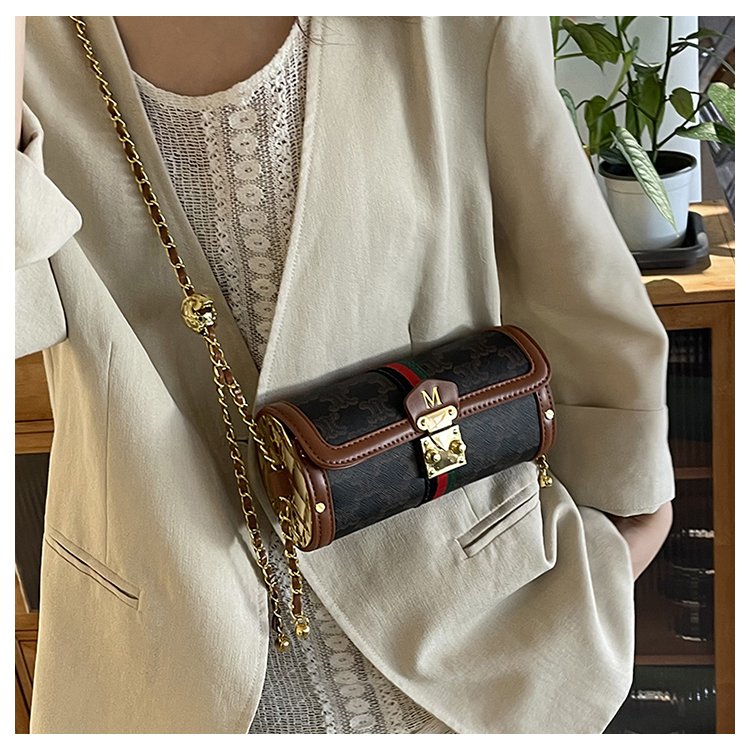 Women's PU Leather Monogram Chain Flap Crossbody Bag detail 18