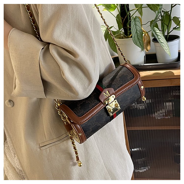 Women's PU Leather Monogram Chain Flap Crossbody Bag detail 30
