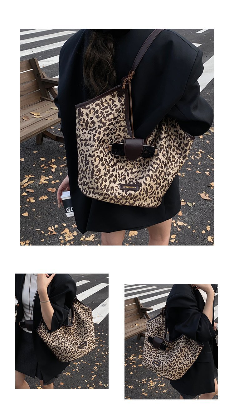 Women's PU Leather Monogram Hobo Shoulder Bag detail 8