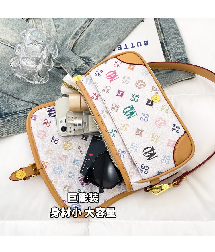 Women's PVC Monogram Shoulder Bag detail 9