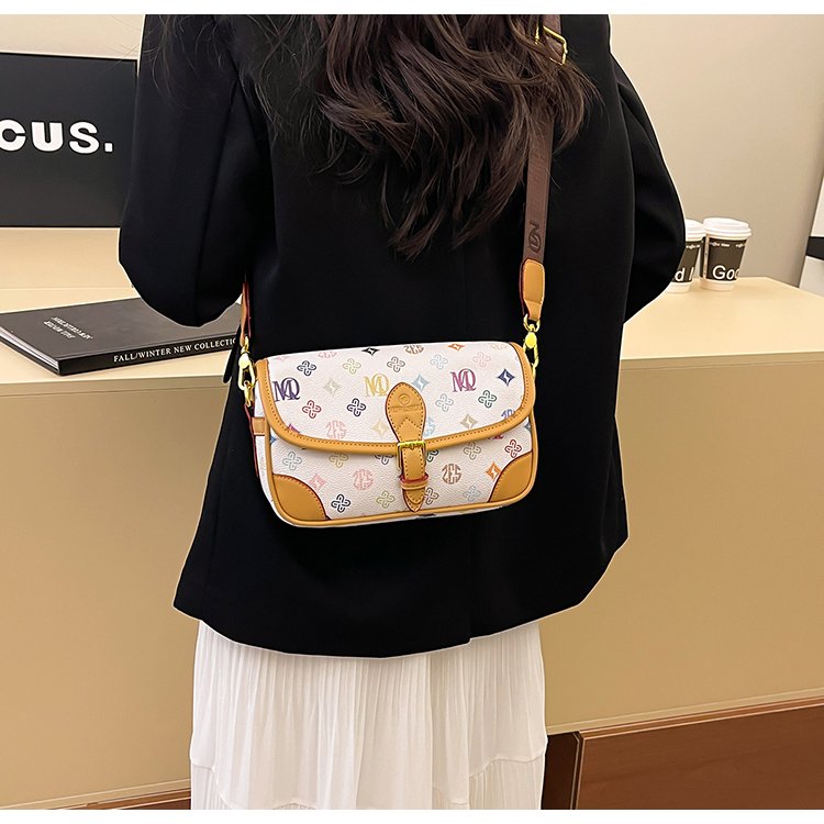 Women's PVC Monogram Shoulder Bag detail 18