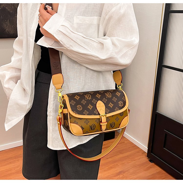 Women's PVC Monogram Shoulder Bag detail 30