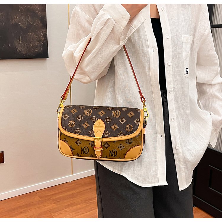 Women's PVC Monogram Shoulder Bag detail 35
