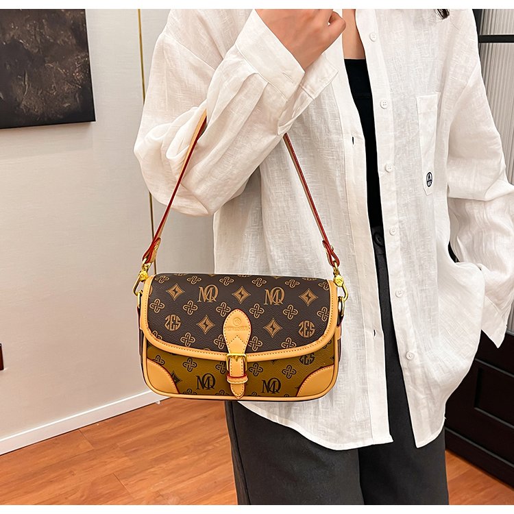 Women's PVC Monogram Shoulder Bag detail 36