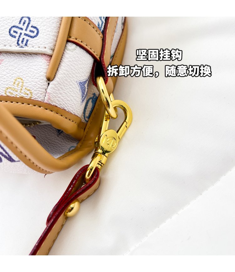 Women's PVC Monogram Shoulder Bag detail 6