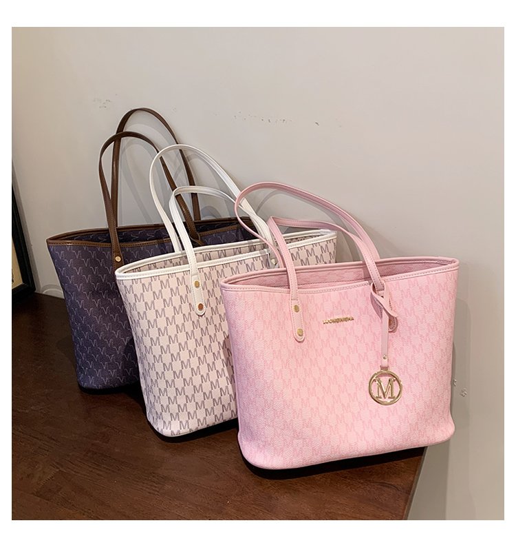 Women's Monogram Tote Bag detail 18