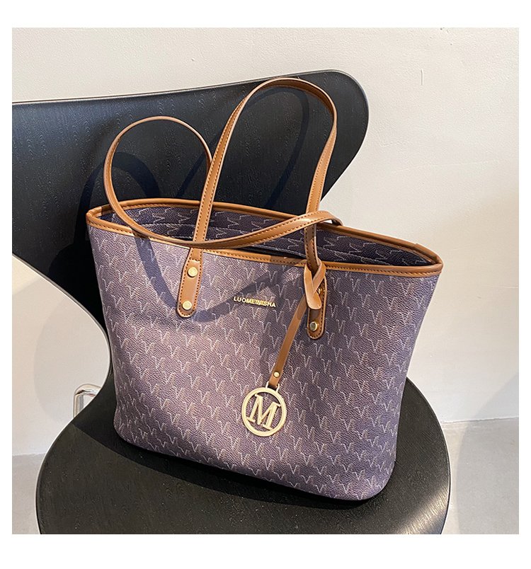 Women's Monogram Tote Bag detail 30