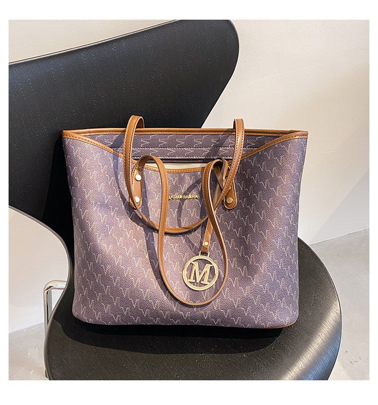 Women's Monogram Tote Bag detail 31