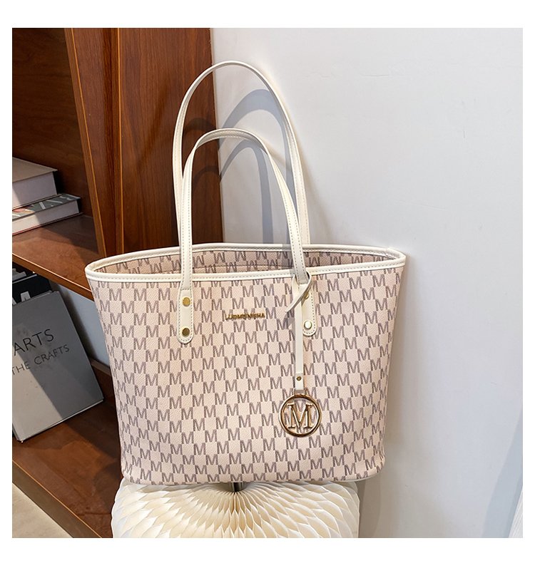 Women's Monogram Tote Bag detail 38