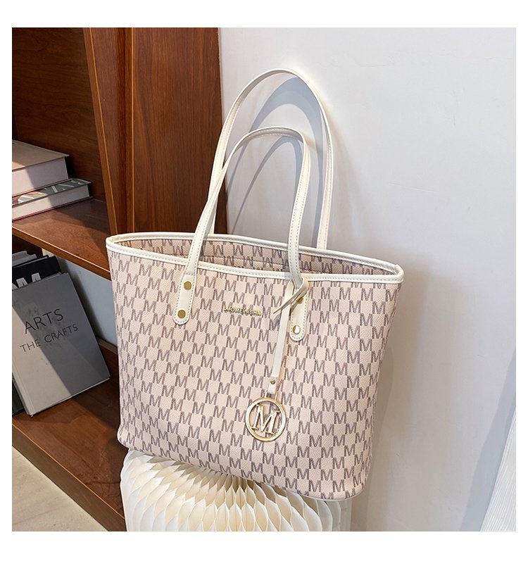 Women's Monogram Tote Bag detail 39