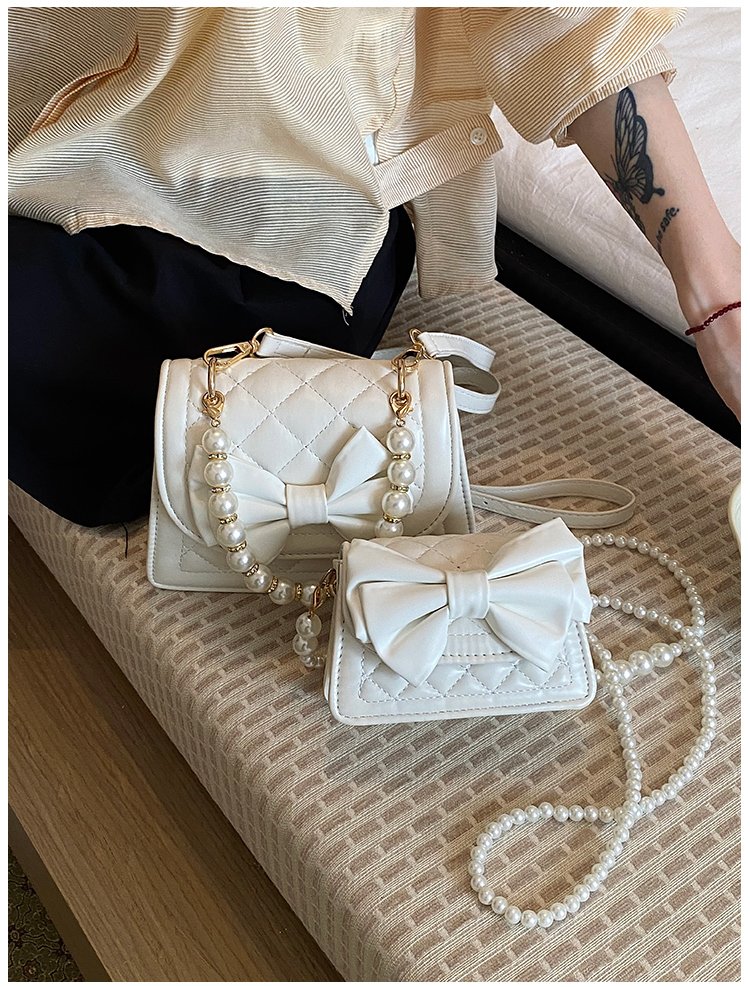 Women's PU Leather Quilted Chain Crossbody Bag detail 14