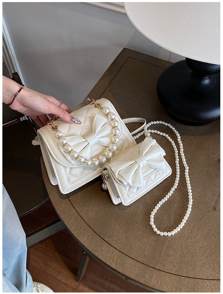 Women's PU Leather Quilted Chain Crossbody Bag detail 30