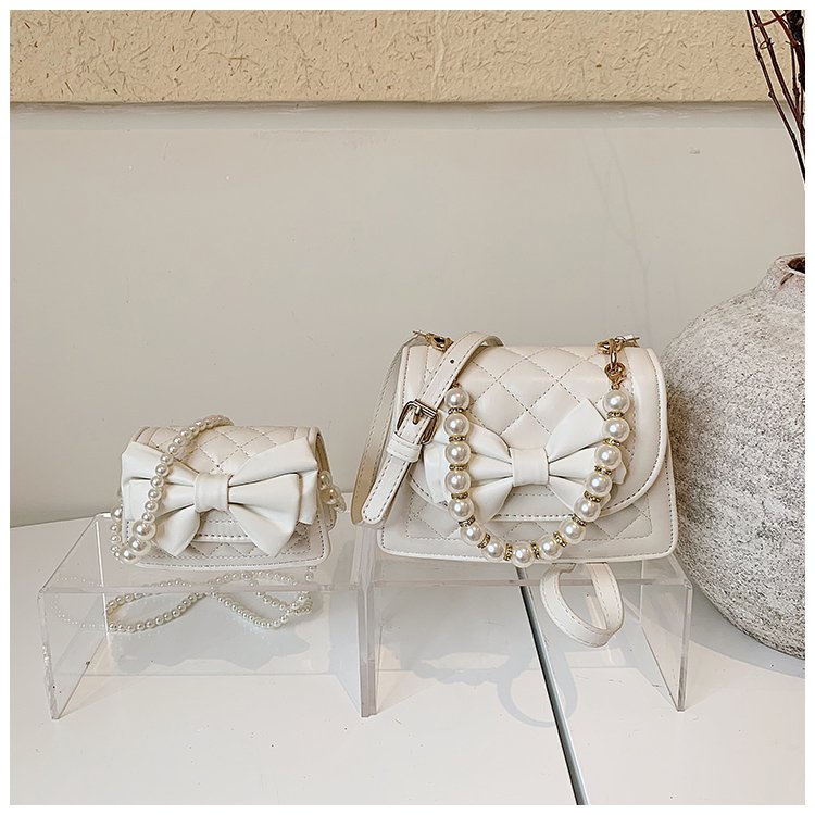 Women's PU Leather Quilted Chain Crossbody Bag detail 3