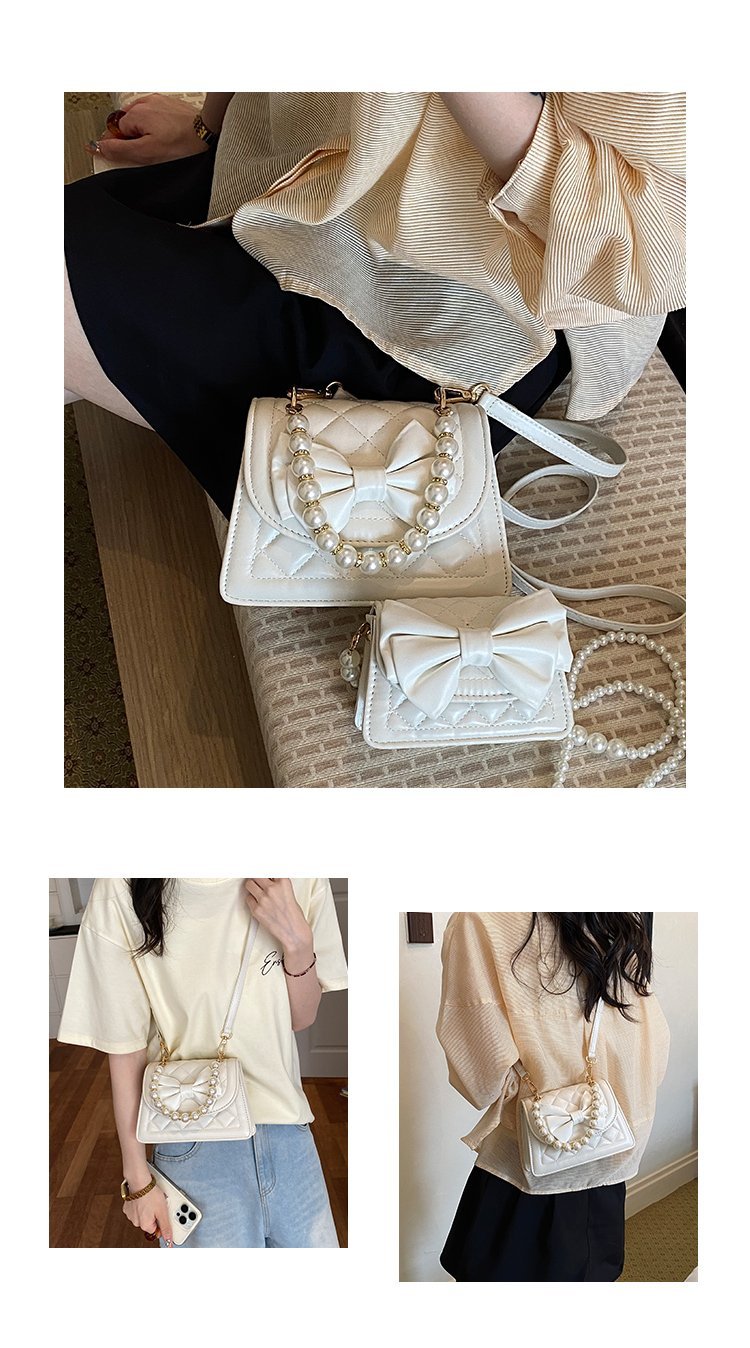 Women's PU Leather Quilted Chain Crossbody Bag detail 4
