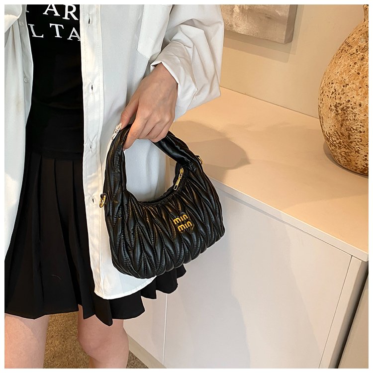 Women's PU Leather Quilted Shoulder Bag detail 5