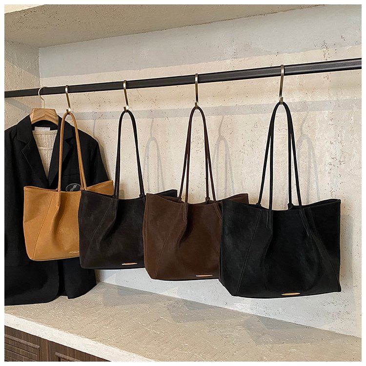 Women's PU Leather Soft Bucket Bag detail 2