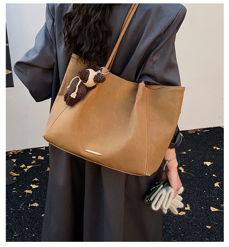 Women's PU Leather Soft Bucket Bag detail 3