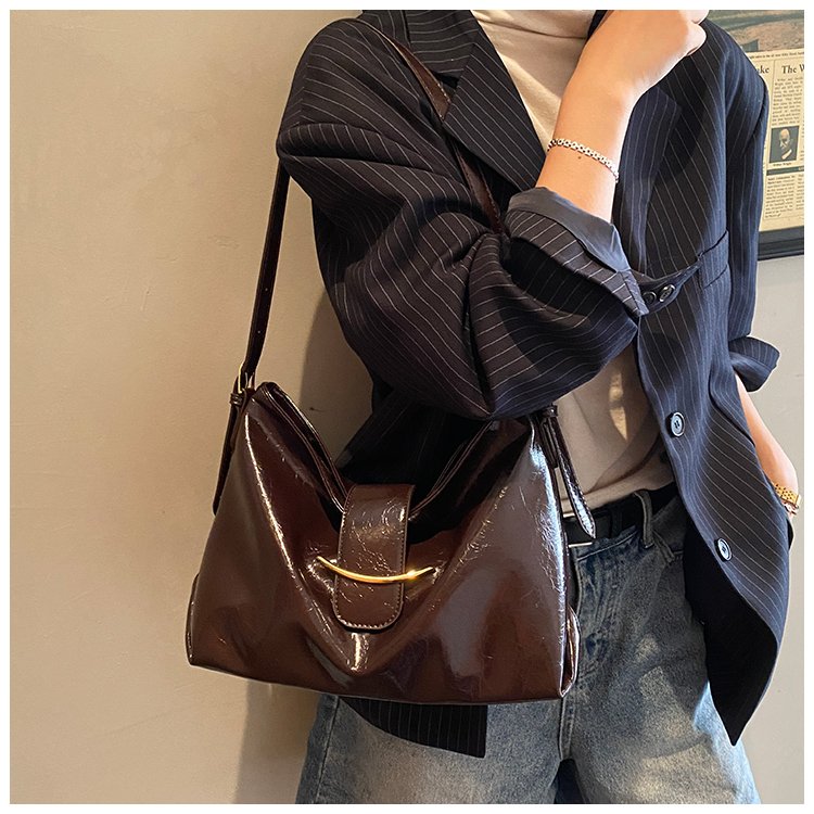 Women's PU Leather Soft Crescent Shoulder Bag detail 22