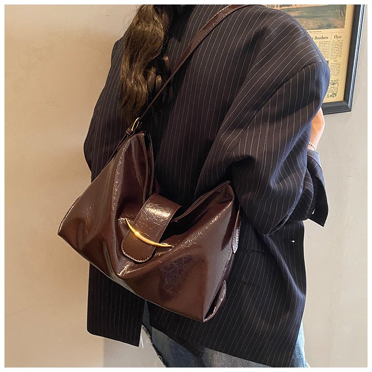 Women's PU Leather Soft Crescent Shoulder Bag detail 24