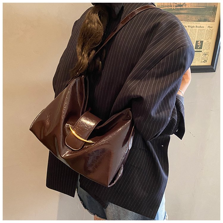 Women's PU Leather Soft Crescent Shoulder Bag detail 26