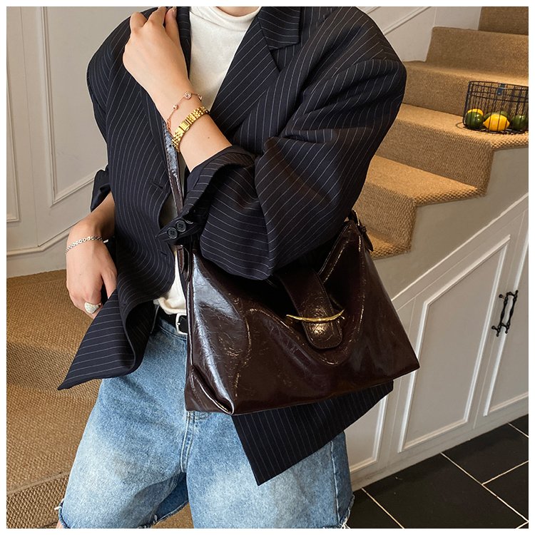 Women's PU Leather Soft Crescent Shoulder Bag detail 30