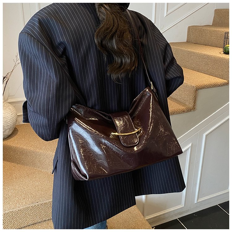 Women's PU Leather Soft Crescent Shoulder Bag detail 33