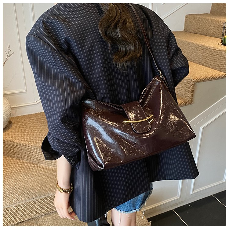 Women's PU Leather Soft Crescent Shoulder Bag detail 34