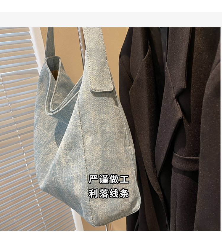 Women's PU Leather Soft Hobo Shoulder Bag detail 3