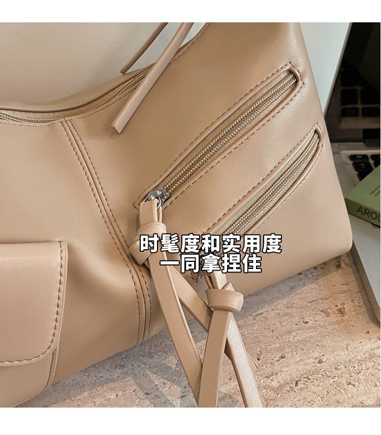 Women's PU Leather Soft Metallic Look Hobo Shoulder Bag detail 3
