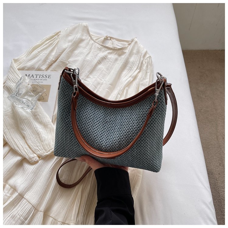 Women's Soft Shoulder Bag detail 25