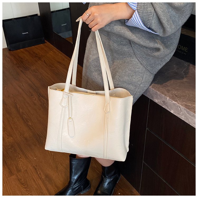 Women's PU Leather Soft Tote Bag detail 15