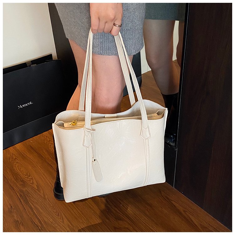 Women's PU Leather Soft Tote Bag detail 18