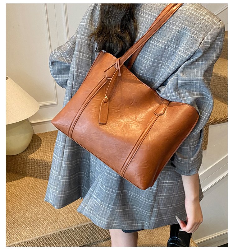 Women's PU Leather Soft Tote Bag detail 2