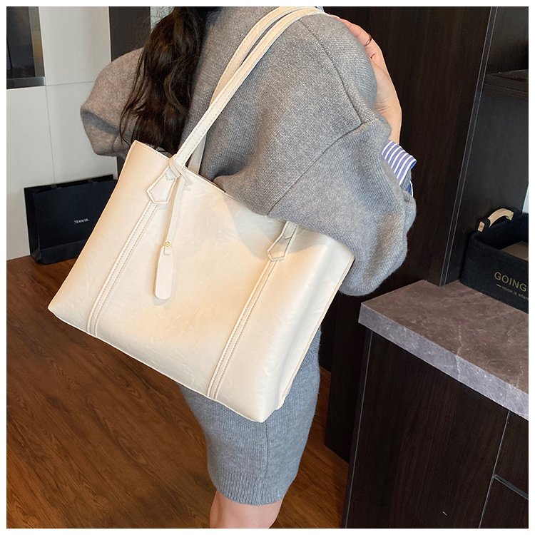 Women's PU Leather Soft Tote Bag detail 31